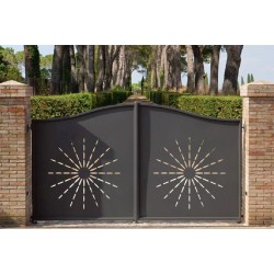 Aluminium gates versus wooden gates