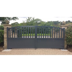 Why choose aluminium driveway gates?